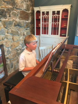 young-boy-at-piano-299
